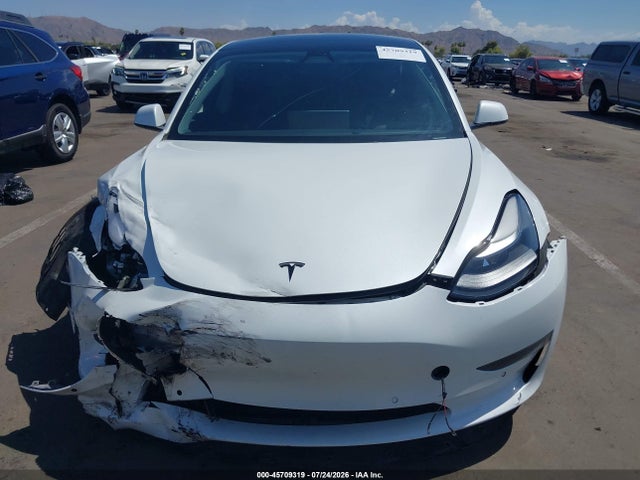 45709319 :رقم المزاد ، 5YJ3E1EB7NF124581 vin ، 2022 Tesla Model 3 Long Range Dual Motor All-wheel Drive مزاد بيع