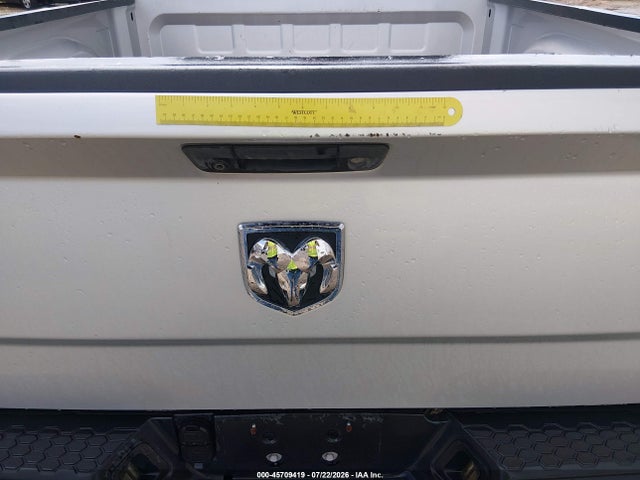 2017 Ram 1500 Tradesman  4x2 6'4 Box მანქანა იყიდება აუქციონზე, vin: 1C6RR6FG3HS824781, აუქციონის ნომერი: 45709419