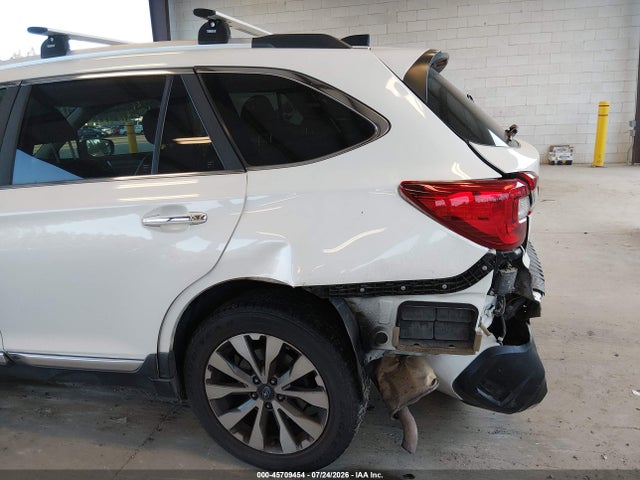 Продаж на аукціоні авто 2018 Subaru Outback 2.5i Touring, vin: 4S4BSATC2J3203465, номер лоту: 45709454