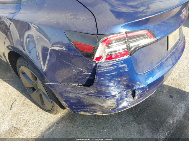 5YJ3E1EA4PF587921 Tesla Model 3 Rear-wheel Drive