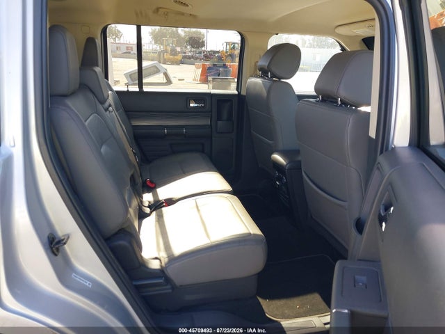 2FMGK5C8XKBA13262 Ford FLEX SEL