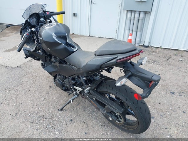 45709506 :رقم المزاد ، ML5EXGH19TDA91481 vin ، 2026 Kawasaki Ex500 H مزاد بيع