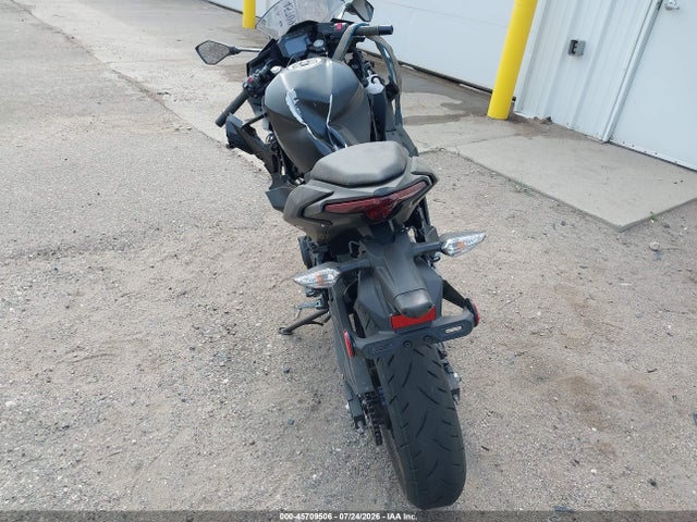 45709506 :رقم المزاد ، ML5EXGH19TDA91481 vin ، 2026 Kawasaki Ex500 H مزاد بيع