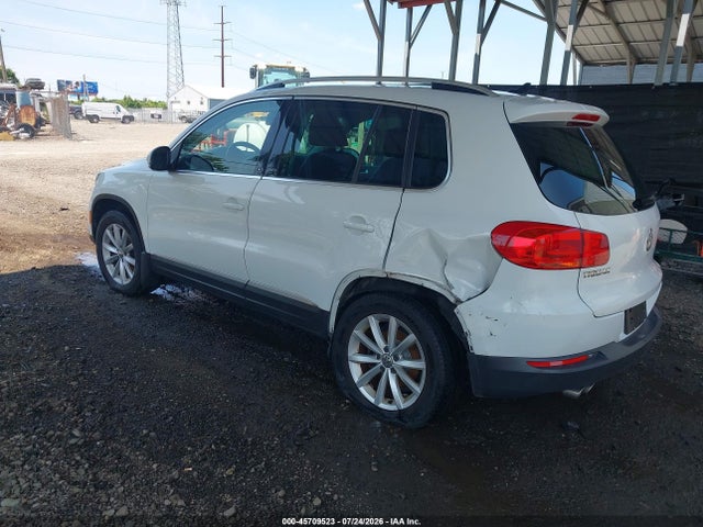 Продаж на аукціоні авто 2017 Volkswagen Tiguan 2.0t Wolfsburg Edition, vin: WVGSV7AX1HK005881, номер лоту: 45709523