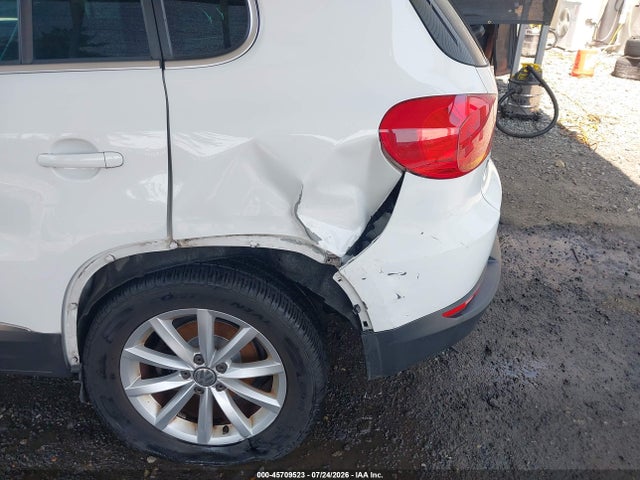 Продаж на аукціоні авто 2017 Volkswagen Tiguan 2.0t Wolfsburg Edition, vin: WVGSV7AX1HK005881, номер лоту: 45709523