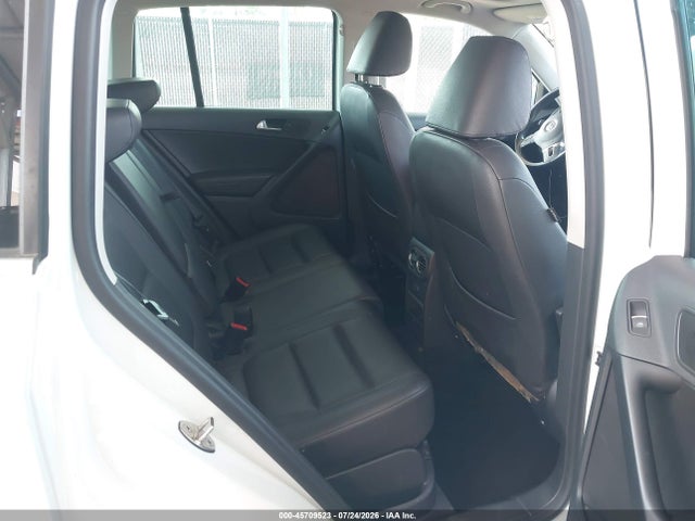 Продаж на аукціоні авто 2017 Volkswagen Tiguan 2.0t Wolfsburg Edition, vin: WVGSV7AX1HK005881, номер лоту: 45709523