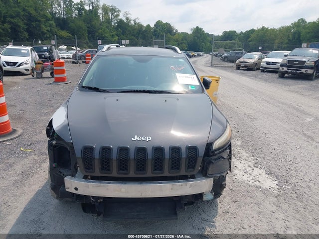Продажа на аукционе авто 2016 Jeep Cherokee Latitude, vin: 1C4PJMCSXGW310583, номер лота: 45709621