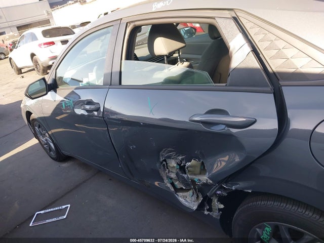 KMHLM4DJ2SU135435 Hyundai Elantra Hybrid Blue