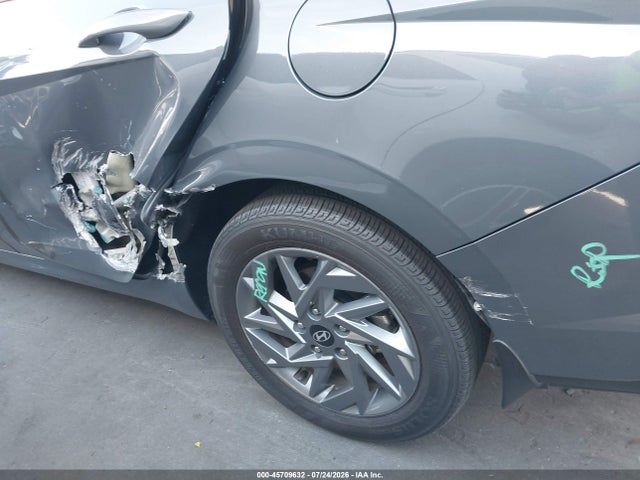 KMHLM4DJ2SU135435 Hyundai Elantra Hybrid Blue
