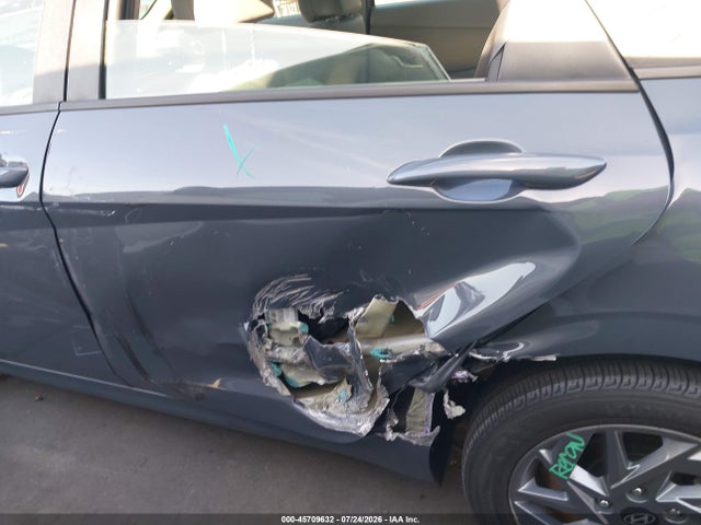 KMHLM4DJ2SU135435 Hyundai Elantra Hybrid Blue
