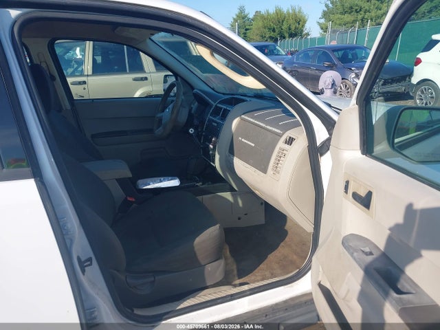 2012 Ford Escape Xls მანქანა იყიდება აუქციონზე, vin: 1FMCU0C70CKB93989, აუქციონის ნომერი: 45709661