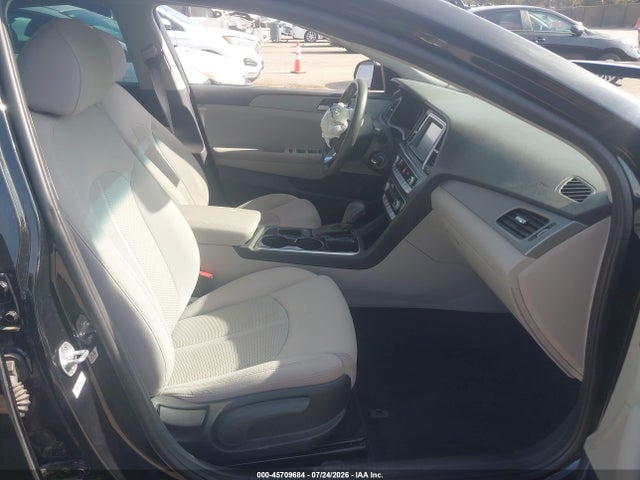 5NPE24AFXJH597866 Hyundai SONATA SE