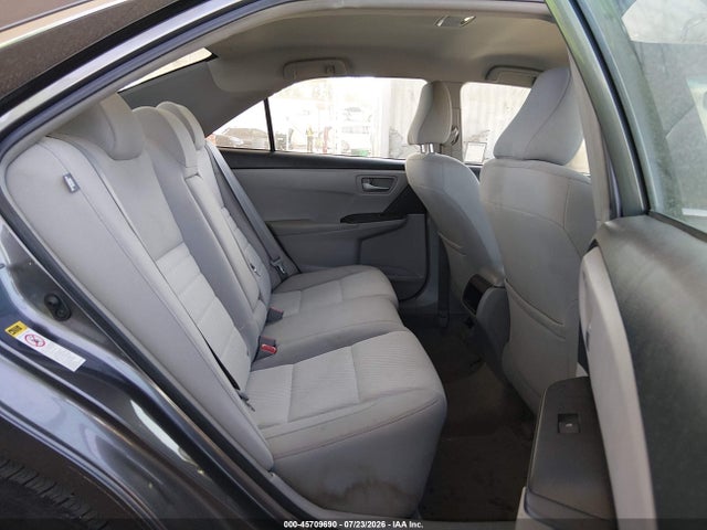 45709690 :رقم المزاد ، 4T1BF1FK1HU435311 vin ، 2017 Toyota Camry Le مزاد بيع