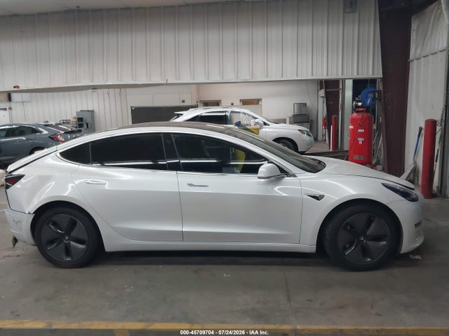 Tesla Model 3 Long Range/performance 2018 5YJ3E1EB6JF181431 Image 11