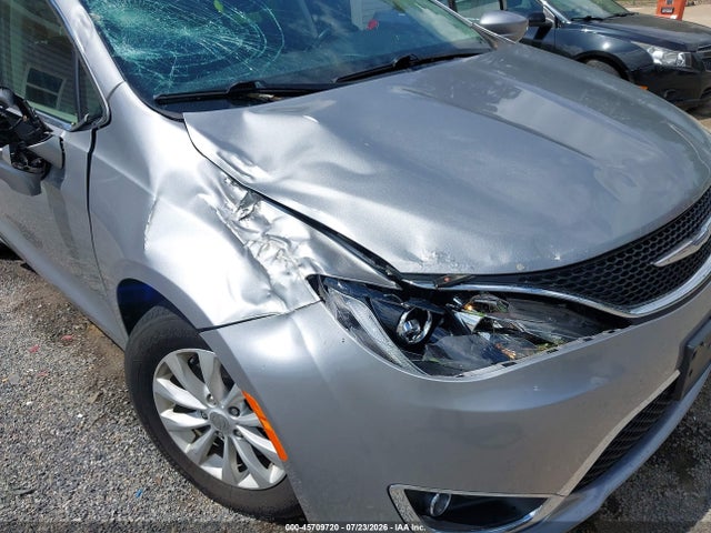 Продаж на аукціоні авто 2019 Chrysler Pacifica Touring Plus, vin: 2C4RC1FG4KR516198, номер лоту: 45709720