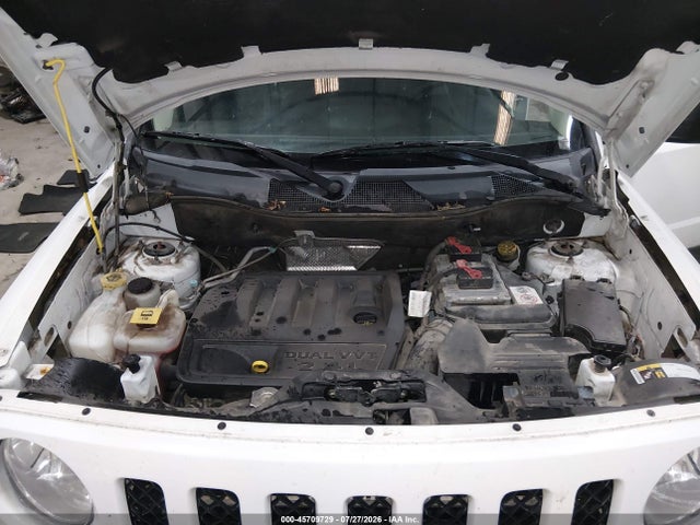 1C4NJPBB6GD804056 Jeep Patriot Sport