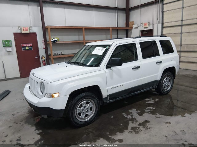 1C4NJPBB6GD804056 Jeep Patriot Sport