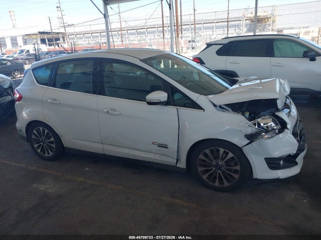 Ford C-max Energi Titanium 2017 1FADP5FU7HL108331 Image 13