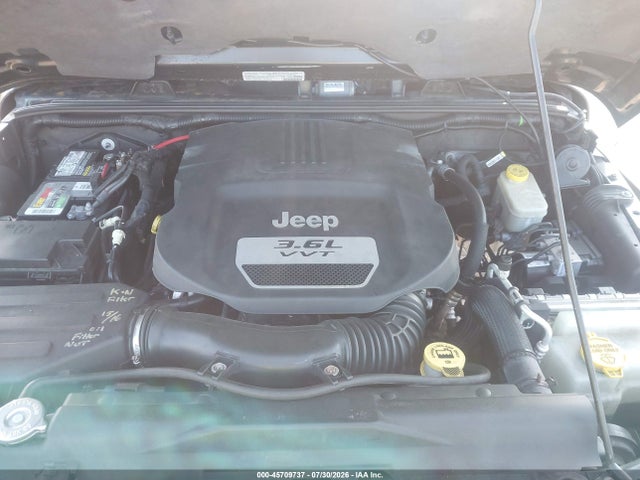2013 Jeep Wrangler Unlimited Sahara მანქანა იყიდება აუქციონზე, vin: 1C4HJWEG0DL574613, აუქციონის ნომერი: 45709737