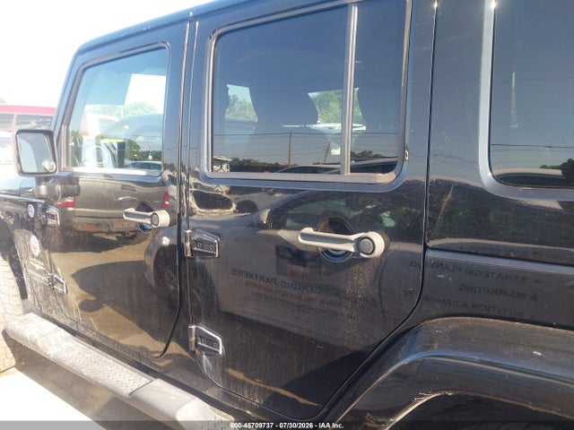 2013 Jeep Wrangler Unlimited Sahara მანქანა იყიდება აუქციონზე, vin: 1C4HJWEG0DL574613, აუქციონის ნომერი: 45709737