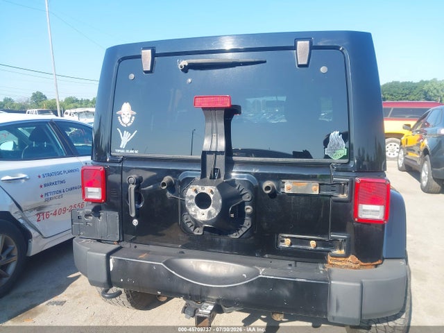 2013 Jeep Wrangler Unlimited Sahara მანქანა იყიდება აუქციონზე, vin: 1C4HJWEG0DL574613, აუქციონის ნომერი: 45709737
