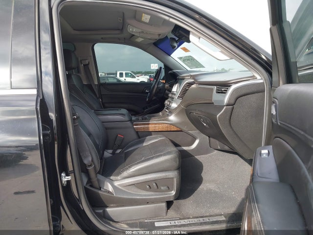 45709738 :رقم المزاد ، 1GNSKHKC4LR157031 vin ، 2020 Chevrolet Suburban 4wd Lt مزاد بيع