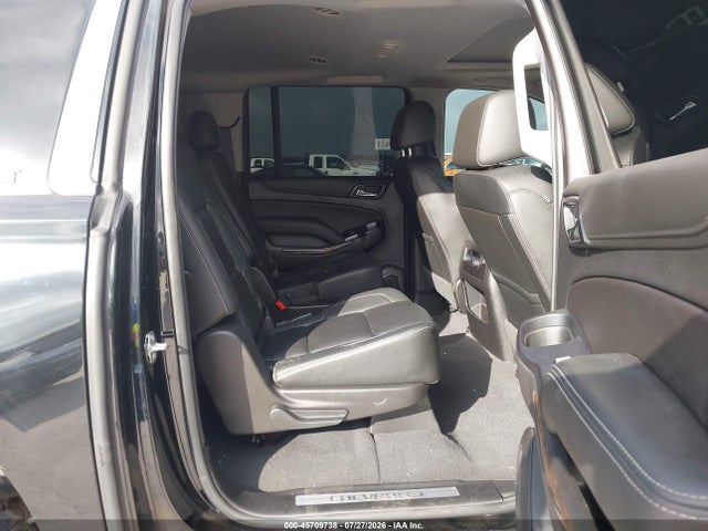 45709738 :رقم المزاد ، 1GNSKHKC4LR157031 vin ، 2020 Chevrolet Suburban 4wd Lt مزاد بيع