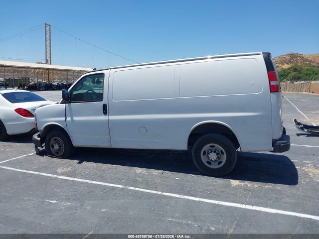 Chevrolet Express 2500 Work Van 2019 1GCWGAFGXK1298098 Image 14