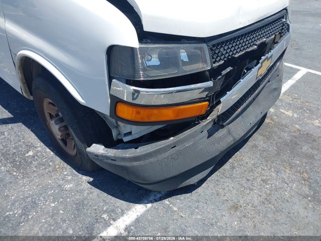 Chevrolet Express 2500 Work Van 2019 1GCWGAFGXK1298098 Image 17