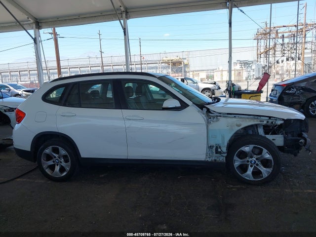 BMW X1 Sdrive28i 2014 WBAVM1C54EVW51128 Image 14