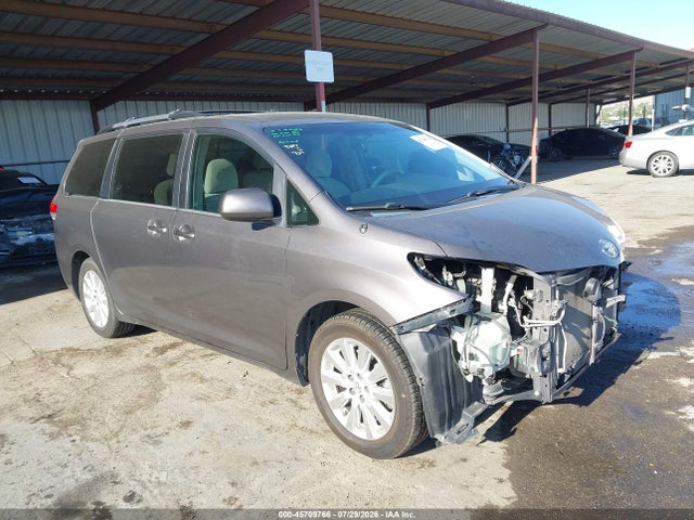 Toyota Sienna Le 7 Passenger 2014 5TDJK3DC1ES080000 главное изображение