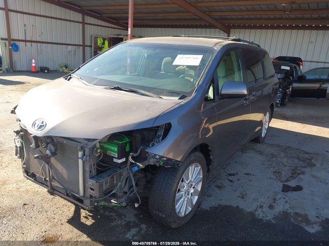 5TDJK3DC1ES080000 Toyota Sienna Le 7 Passenger