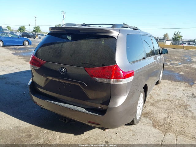 5TDJK3DC1ES080000 Toyota Sienna Le 7 Passenger