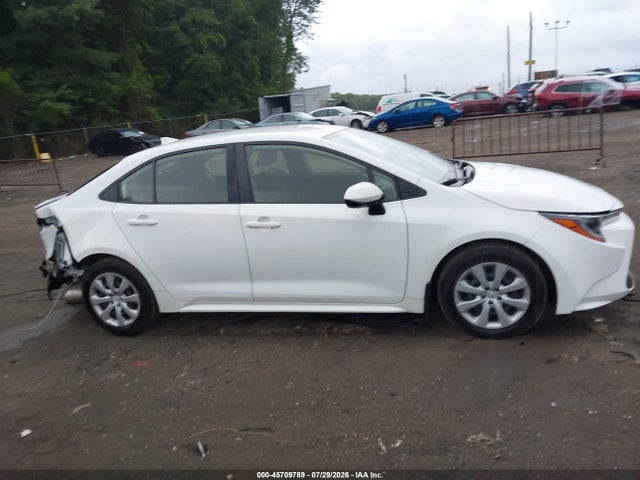 2022 Toyota Corolla Le მანქანა იყიდება აუქციონზე, vin: JTDEPMAE9N3029098, აუქციონის ნომერი: 45709789