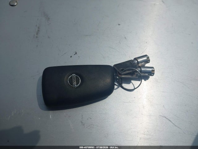 JN1BJ1CR5KW310444 Nissan Rogue Sport S