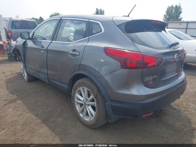 JN1BJ1CR5KW310444 Nissan Rogue Sport S