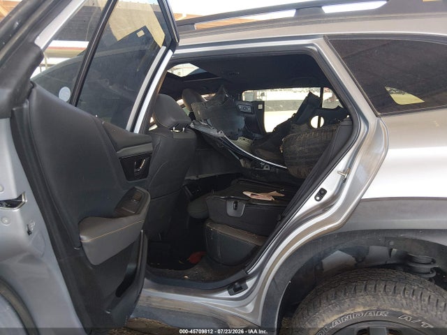 4S4BTGUD1N3196585 Subaru Outback Wilderness