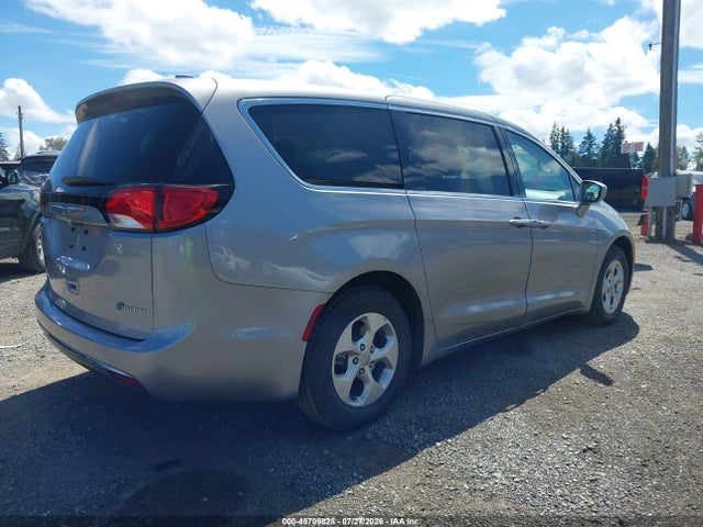 2017 Chrysler Pacifica Hybrid Touring Plus მანქანა იყიდება აუქციონზე, vin: 2C4RC1H73HR836196, აუქციონის ნომერი: 45709828