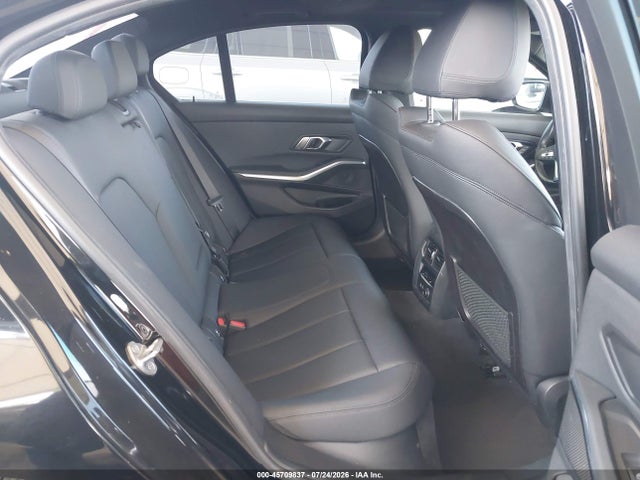 3MW5R1J52K8B01056 BMW 330I