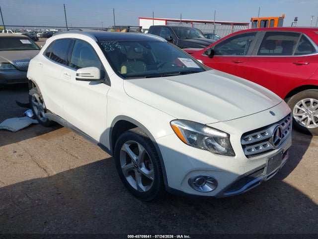 45709841 :رقم المزاد ، WDCTG4EB2JJ428278 vin ، 2018 Mercedes-benz Gla 250 مزاد بيع