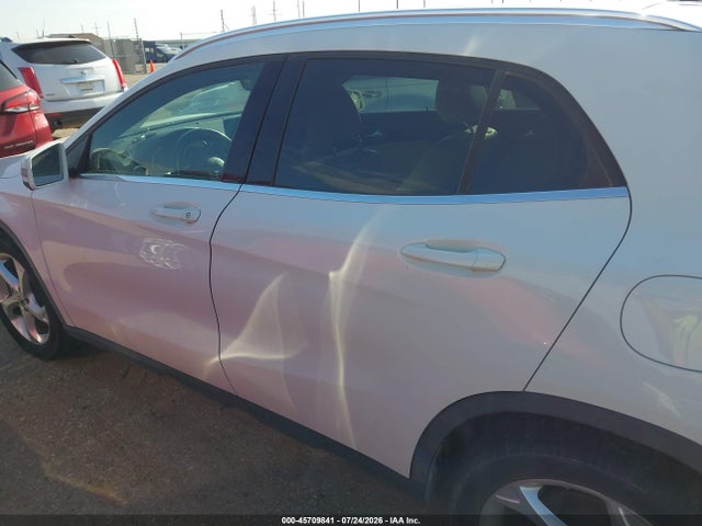 45709841 :رقم المزاد ، WDCTG4EB2JJ428278 vin ، 2018 Mercedes-benz Gla 250 مزاد بيع
