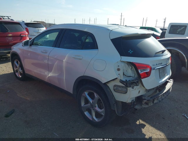 45709841 :رقم المزاد ، WDCTG4EB2JJ428278 vin ، 2018 Mercedes-benz Gla 250 مزاد بيع