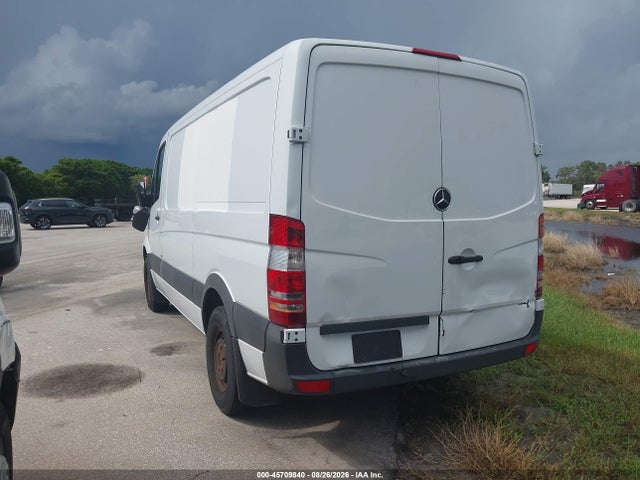 Auction sale of the 2016 Mercedes-benz Sprinter 2500 Normal Roof, vin: WD3PE7DD6GP254104, lot number: 45709840