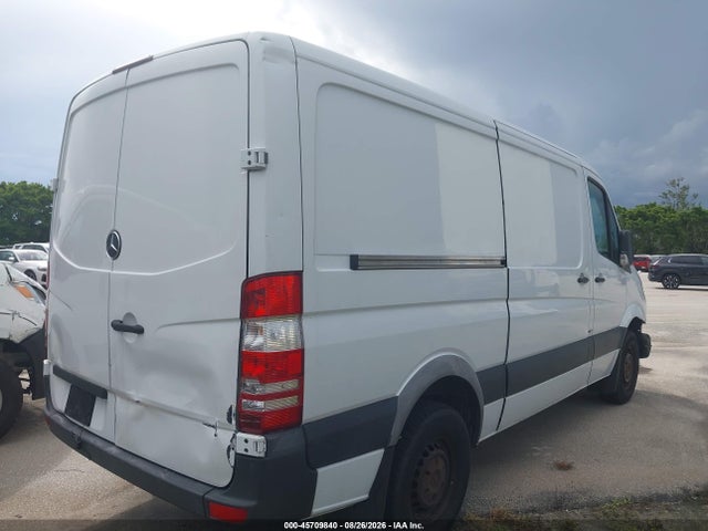 Auction sale of the 2016 Mercedes-benz Sprinter 2500 Normal Roof, vin: WD3PE7DD6GP254104, lot number: 45709840