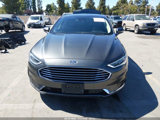3FA6P0MU8KR209093 Ford Fusion Hybrid Sel