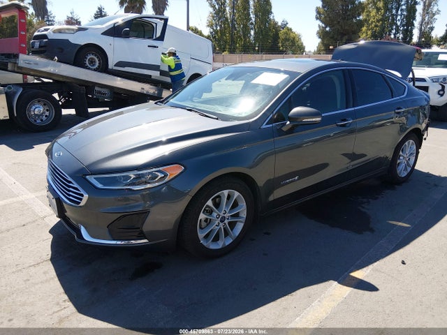 3FA6P0MU8KR209093 Ford Fusion Hybrid Sel