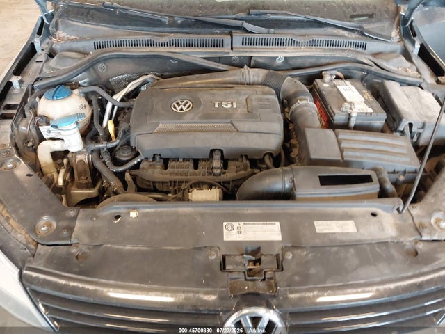 45709880 :رقم المزاد ، 3VWD17AJ2EM238979 vin ، 2014 Volkswagen Jetta 1.8t Se مزاد بيع