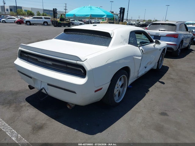 Продажа на аукционе авто 2010 Dodge Challenger Se, vin: 2B3CJ4DV2AH215806, номер лота: 45709893