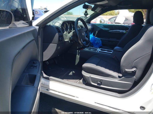 Продажа на аукционе авто 2010 Dodge Challenger Se, vin: 2B3CJ4DV2AH215806, номер лота: 45709893
