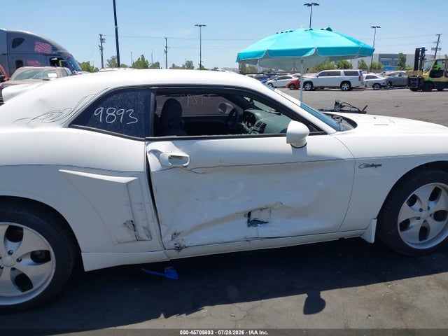 Продажа на аукционе авто 2010 Dodge Challenger Se, vin: 2B3CJ4DV2AH215806, номер лота: 45709893